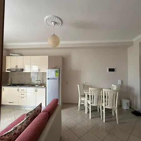 Апартаменты Apartament Shkembi Kavajes *